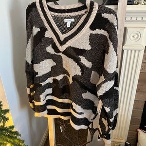 NWT Nine West sweater